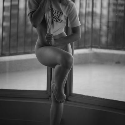 Caressezmoi Shooting Erotique 174